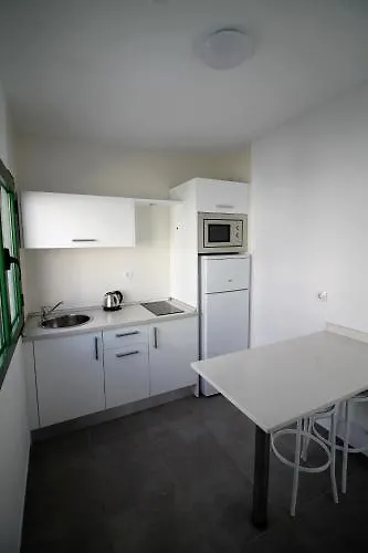 埃莱娜公寓 公寓 卡门港