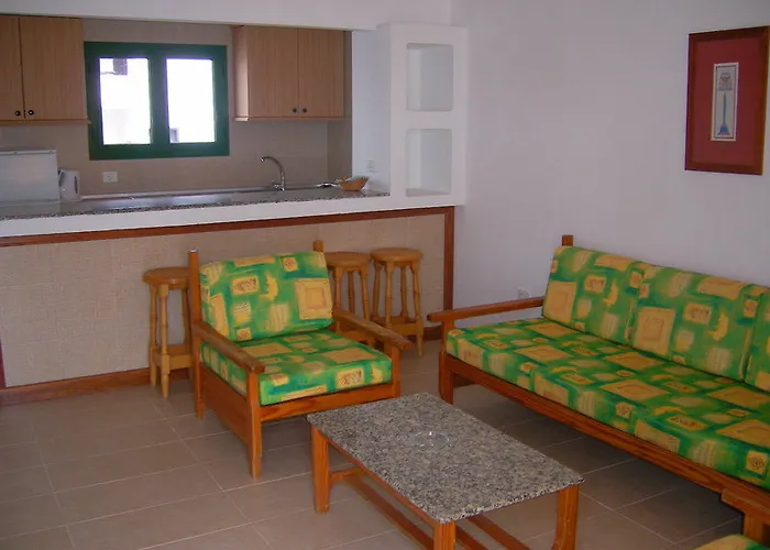 Elena Puerto del Carmen (Lanzarote)