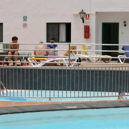 Апартаменти Elena *