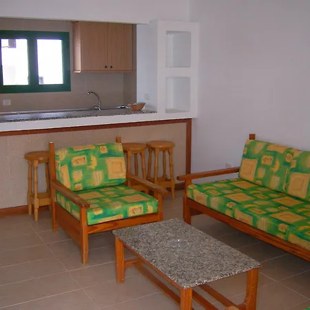 Elena Пуерто-дель-Кармен